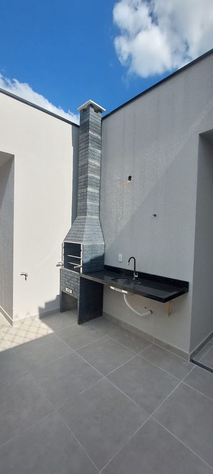 Imagens do imóveis Casa Nova à Venda em Jundiaí – 3 Dormitórios (1 Suíte) com Fácil Acesso à Anhanguera