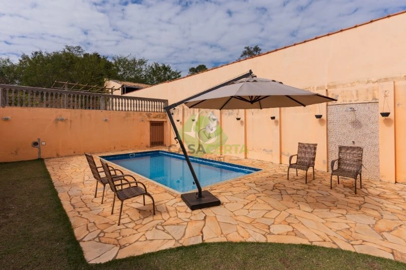 Venda de Chácara em Jarinu – Ideal para Lazer ou Moradia com 4 Quartos sendo 3 Suítes