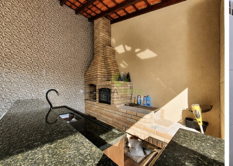 CASA NO JARDIM PAULISTA COM PISCINA - ACEITA FINANCIAMENTO!