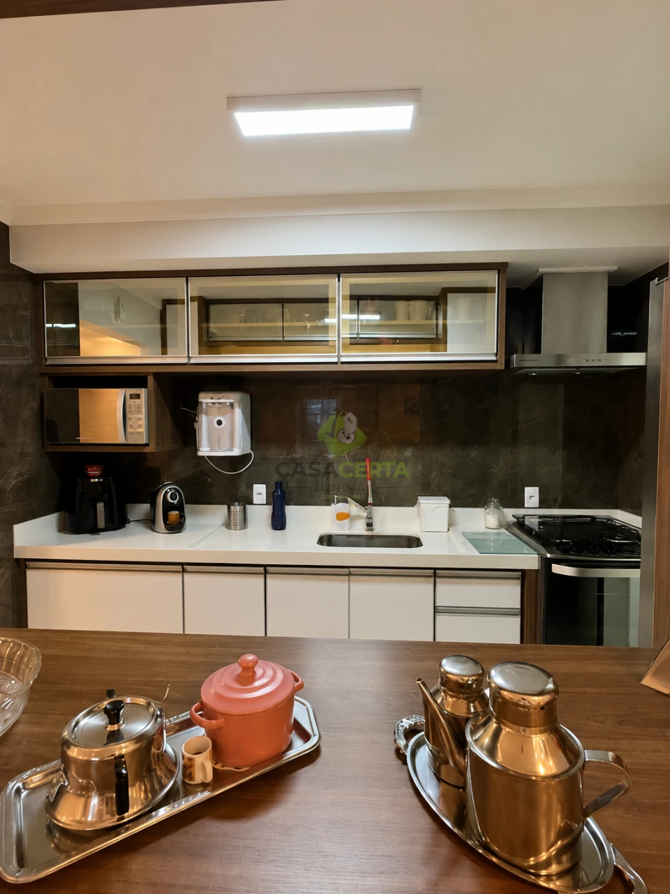APARTAMENTO AMPLO EM JUNDIAÍ | 77m², VARANDA GOURMET E 2 VAGAS!