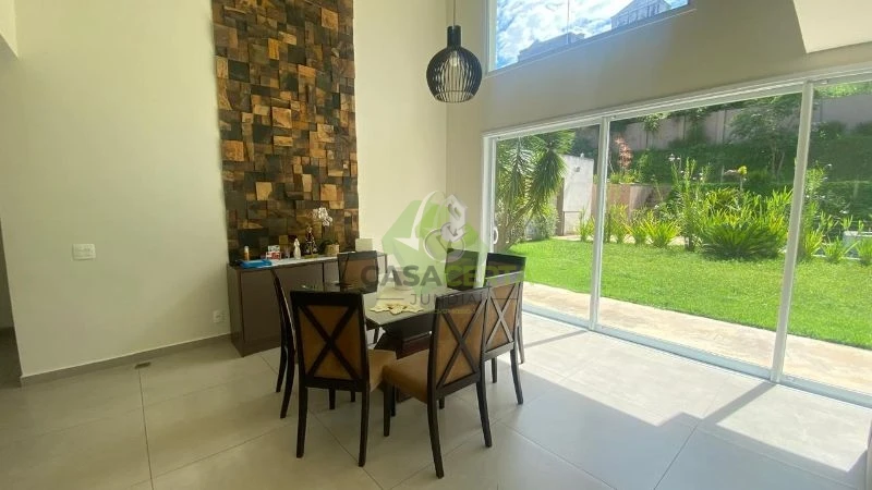 CASA EM CONDOMINIO EM JUNDIAÍ, COM 4 SUÍTES!
