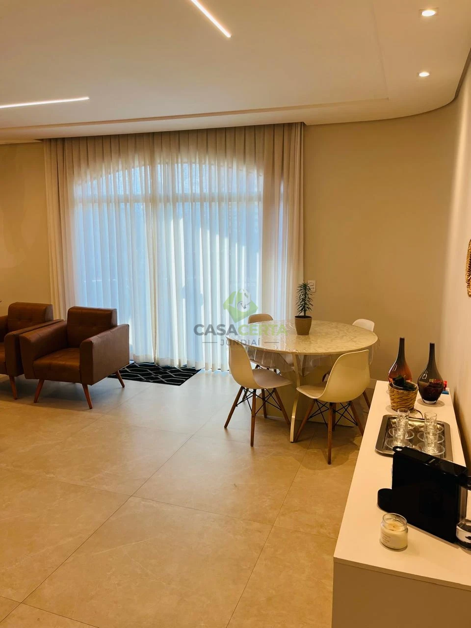Imagens do imóveis APARTAMENTO DE ALTO PADRÃO EM JUNDIAÍ: 285 m² 100% REFORMADOS NO MAISON BELA VISTA