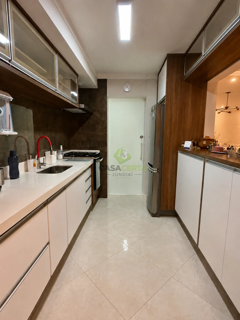APARTAMENTO AMPLO EM JUNDIAÍ | 77m², VARANDA GOURMET E 2 VAGAS!