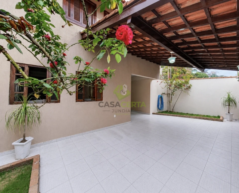 CASA NO JARDIM PAULISTA COM PISCINA - ACEITA FINANCIAMENTO!