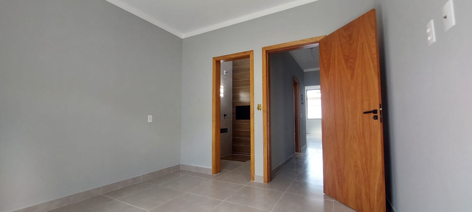 Imagens do imóveis Casa Nova à Venda em Jundiaí – 3 Dormitórios (1 Suíte) com Fácil Acesso à Anhanguera