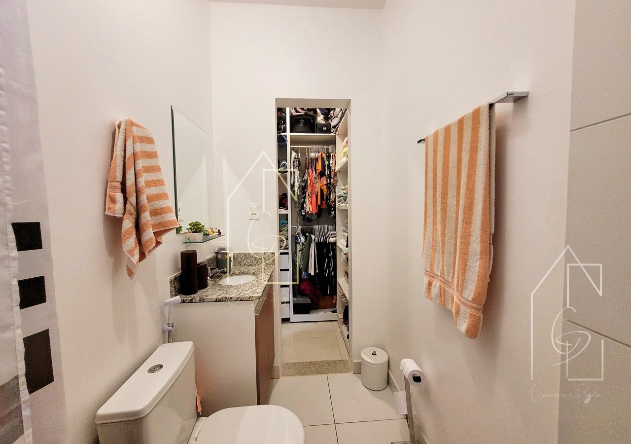 Imagens do imóveis linda casa com 2 quartos (1 suíte) 2 vagas à  venda em Flores, Manaus-AM;