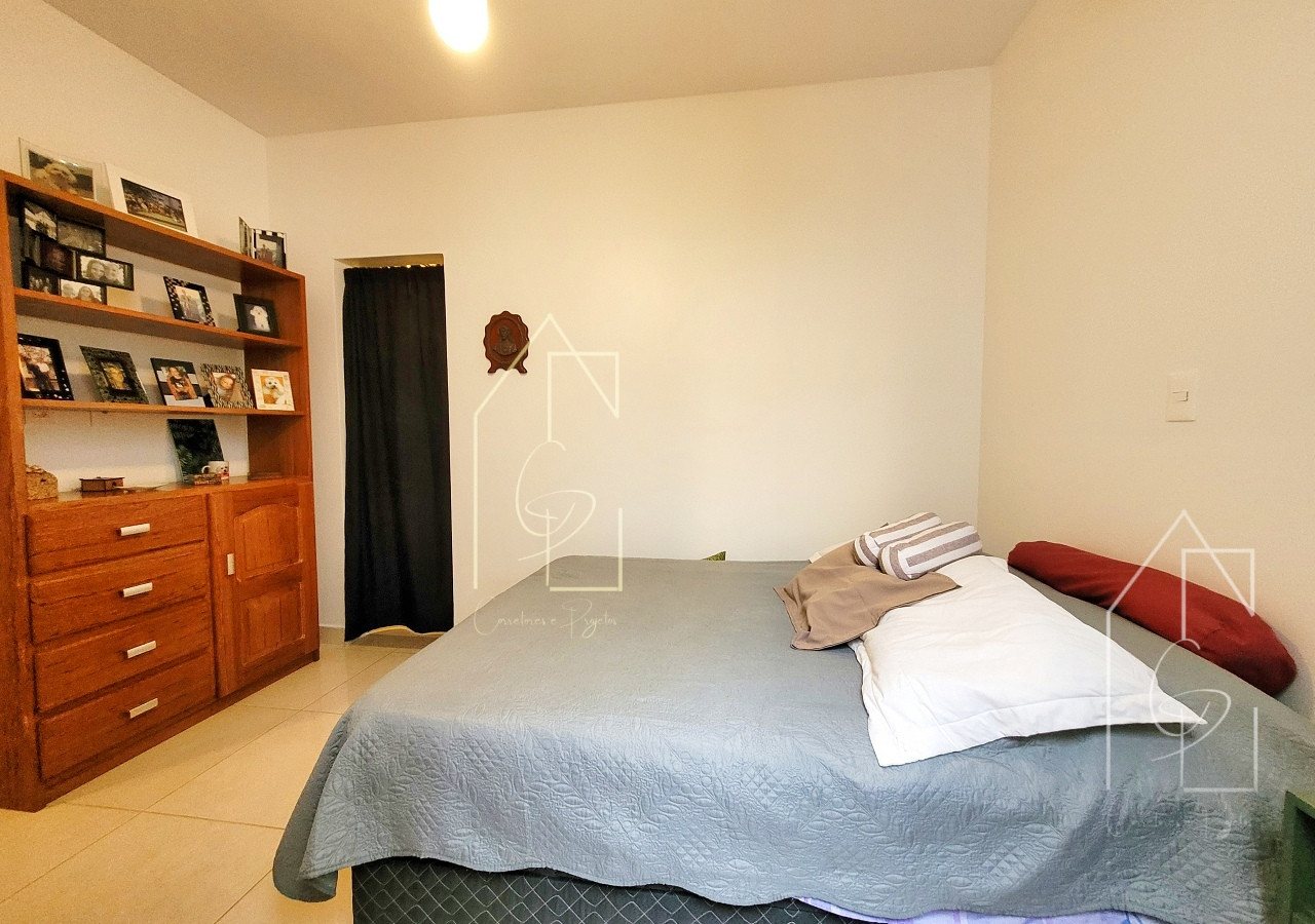 Imagens do imóveis linda casa com 2 quartos (1 suíte) 2 vagas à  venda em Flores, Manaus-AM;