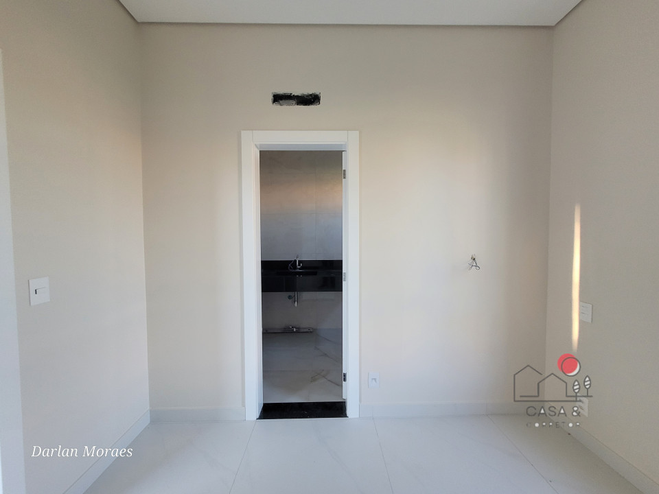 Imagens do imóveis Condominio Residencial Storil, casa de luxo duplex, 3 suítes à venda em Novo Aleixo;