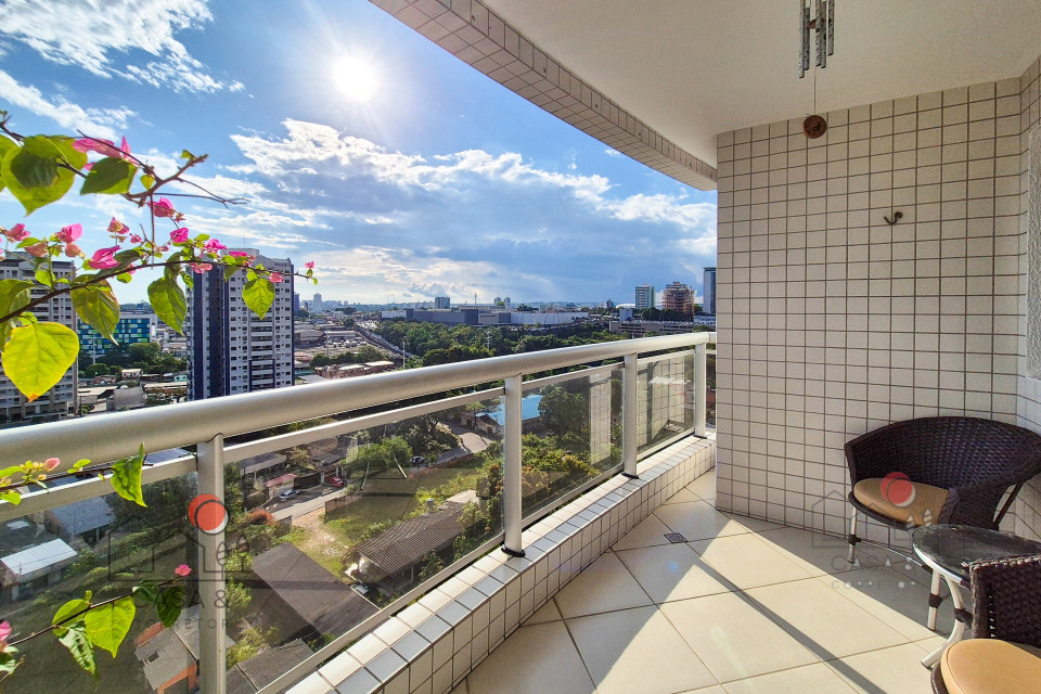 Imagens do imóveis Apartamento 3 suíte à venda em Nossa Senhora das Graças, Manaus-AM; Com modulados e ar, andar alto;