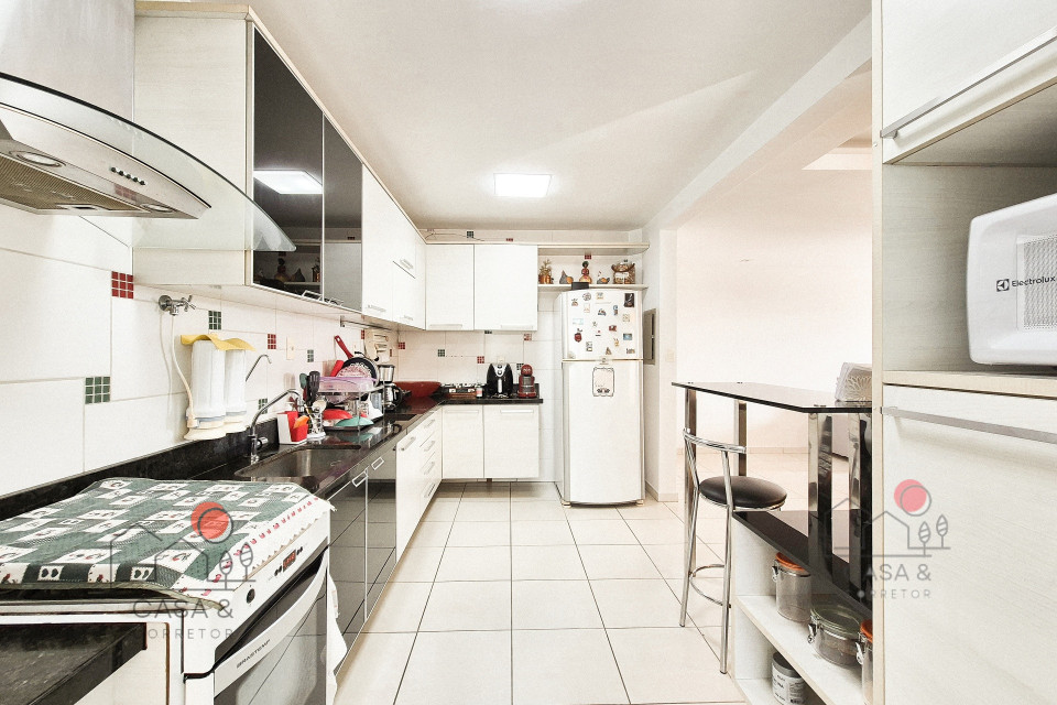 Imagens do imóveis Apartamento 3 suíte à venda em Nossa Senhora das Graças, Manaus-AM; Com modulados e ar, andar alto;
