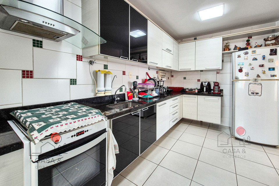 Imagens do imóveis Apartamento 3 suíte à venda em Nossa Senhora das Graças, Manaus-AM; Com modulados e ar, andar alto;