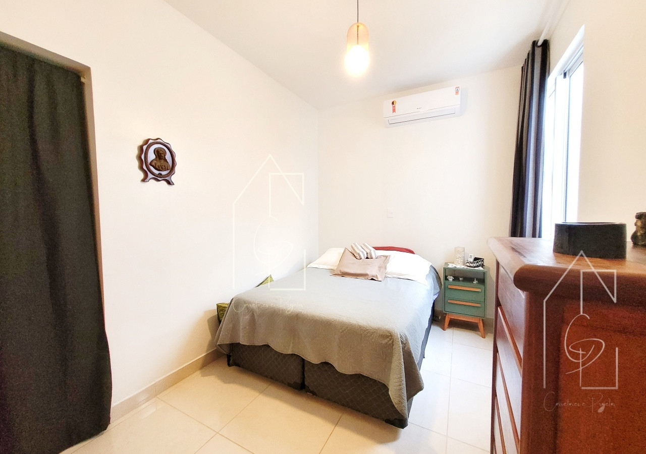 Imagens do imóveis linda casa com 2 quartos (1 suíte) 2 vagas à  venda em Flores, Manaus-AM;