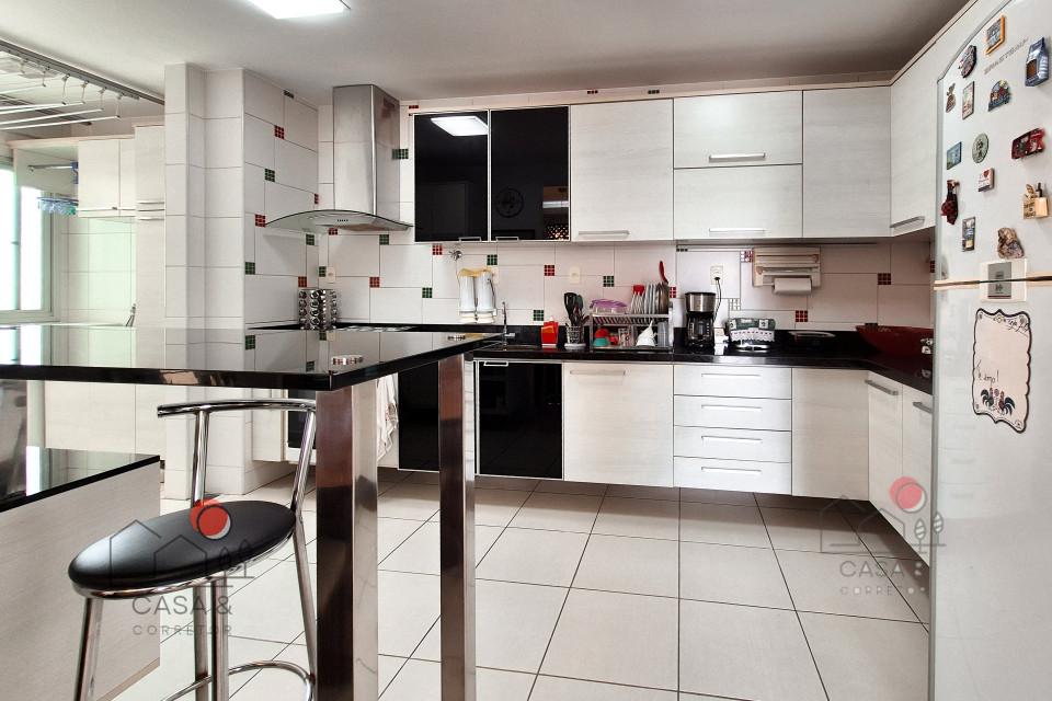 Imagens do imóveis Apartamento 3 suíte à venda em Nossa Senhora das Graças, Manaus-AM; Com modulados e ar, andar alto;