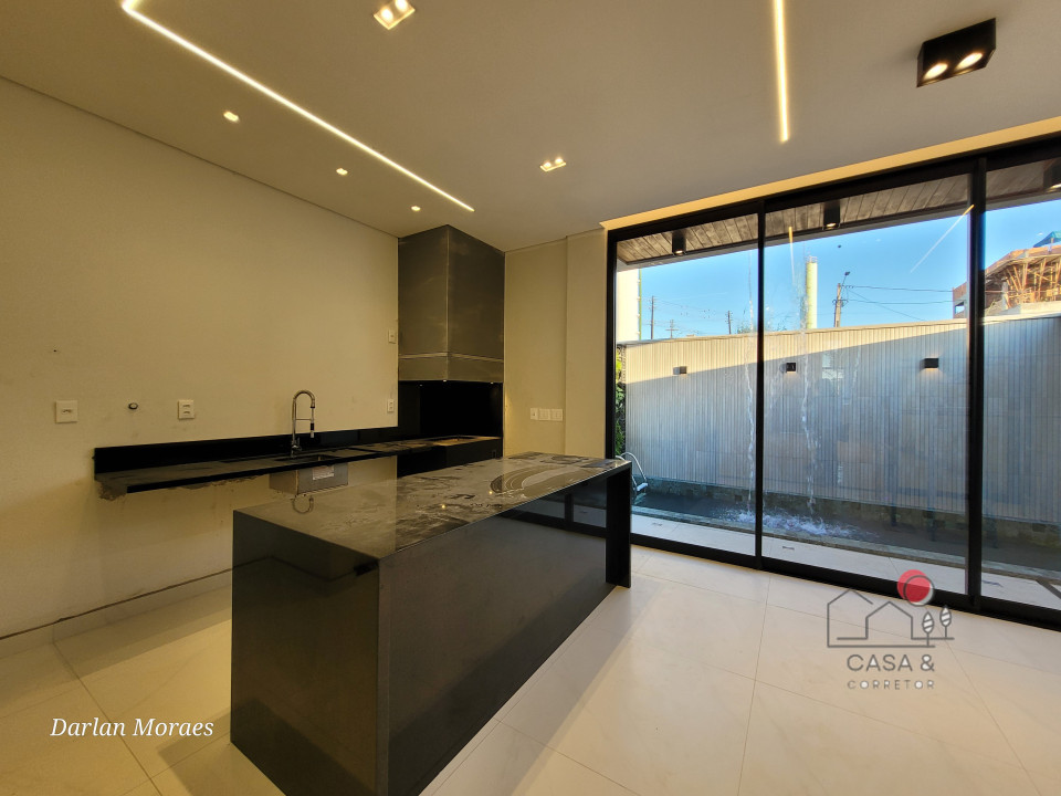 Imagens do imóveis Condominio Residencial Storil, casa de luxo duplex, 3 suítes à venda em Novo Aleixo;