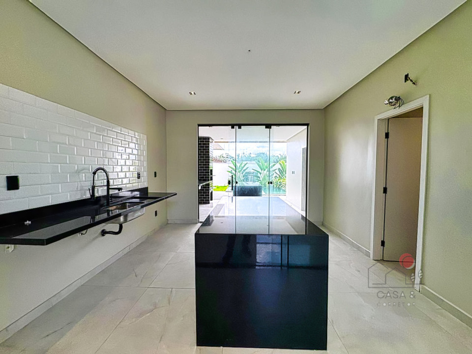 Imagens do imóveis Casa 3 quartos (1suíte) à venda em Quinta das Marinas, Ponta Negra, Manaus-AM;