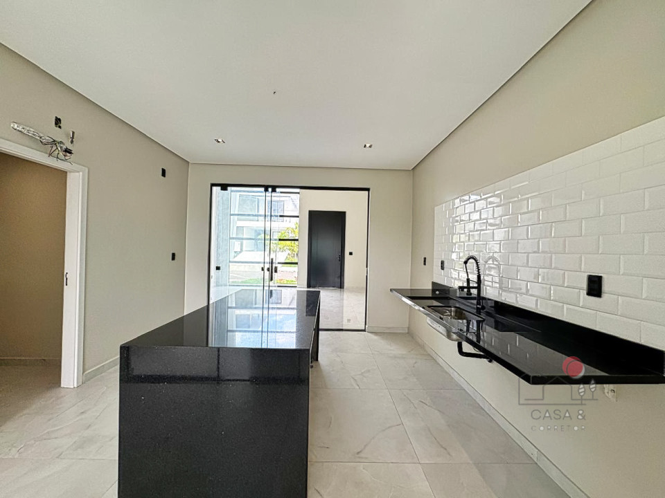 Imagens do imóveis Casa 3 quartos (1suíte) à venda em Quinta das Marinas, Ponta Negra, Manaus-AM;