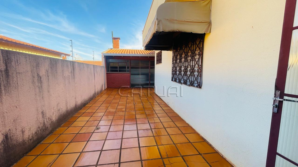 Casa à venda - Bairro Jardim Califórnia em Londrina Casa à venda - Bairro Jardim Califórnia em Londrina