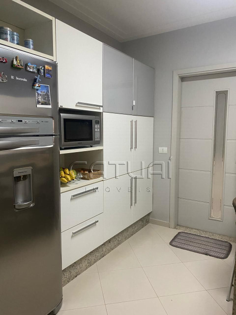 Casa à venda  - Bairro Pacaembu, Londrina Casa à venda  - Bairro Pacaembu, Londrina