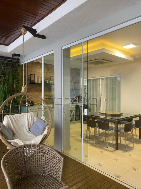 Casa à venda  - Bairro Pacaembu, Londrina Casa à venda  - Bairro Pacaembu, Londrina