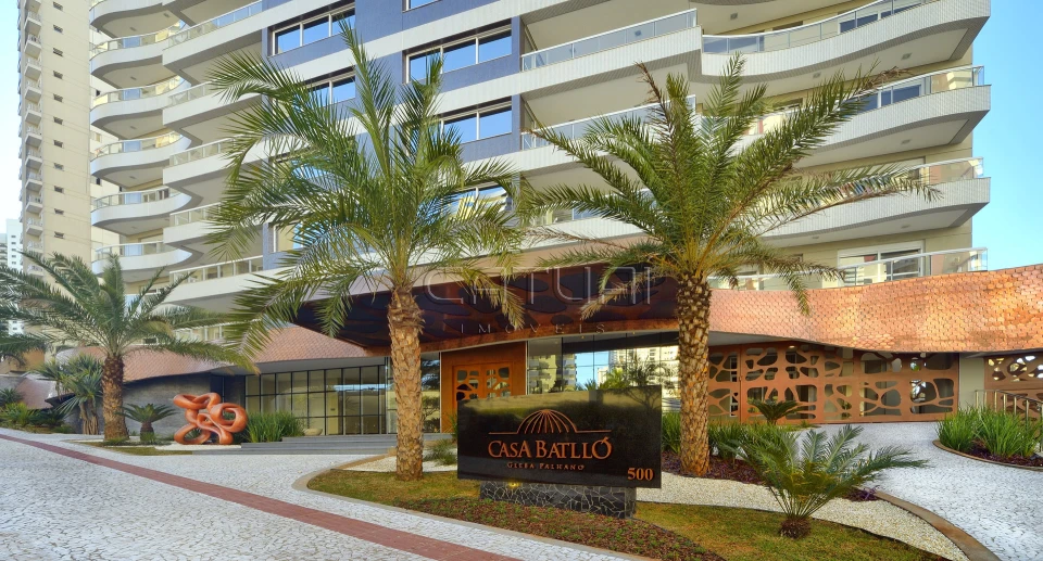 Apartamento à venda - Casa Batllo - Gleba Palhano, Londrina
