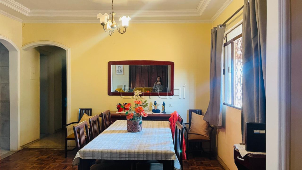 Casa à venda - Bairro Jardim Califórnia em Londrina Casa à venda - Bairro Jardim Califórnia em Londrina