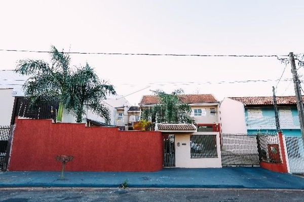 Casa à venda - Bairro Jardim Alpes em Londrina Casa à venda - Bairro Jardim Alpes em Londrina