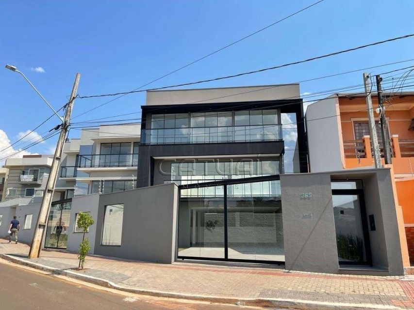 Casa Sobrado à venda - Bairro Universitário, Londrina Casa Sobrado à venda - Bairro Universitário, Londrina