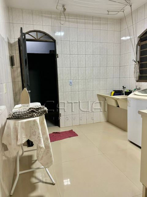 Casa à venda - Bairro Monte Belo em Londrina Casa à venda - Bairro Monte Belo em Londrina