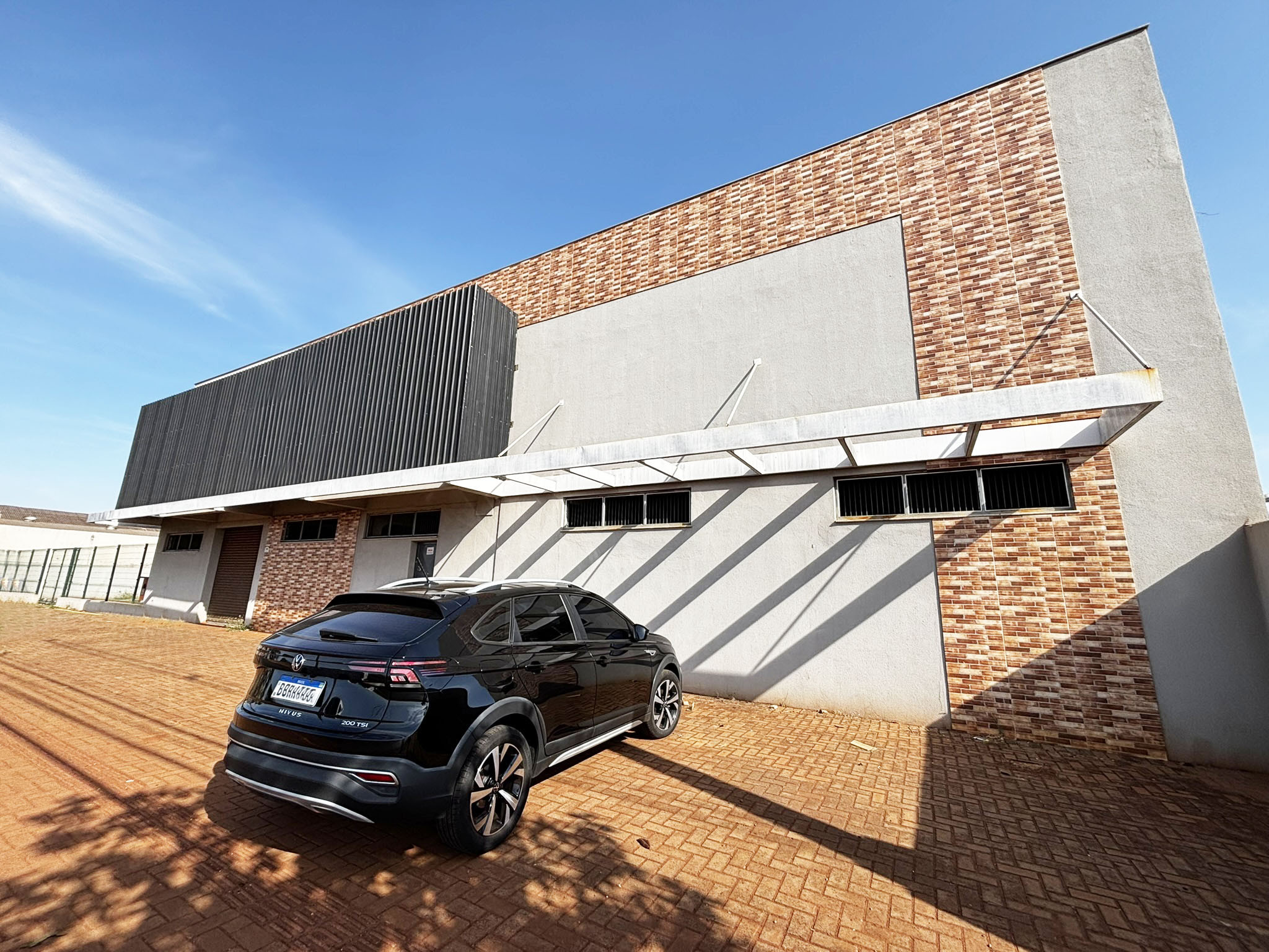 Imóvel Comercial para alugar - Bairro Conjunto Habitacional Violim, Londrina