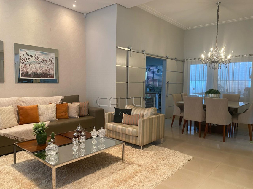 Casa à venda  - Bairro Pacaembu, Londrina Casa à venda  - Bairro Pacaembu, Londrina