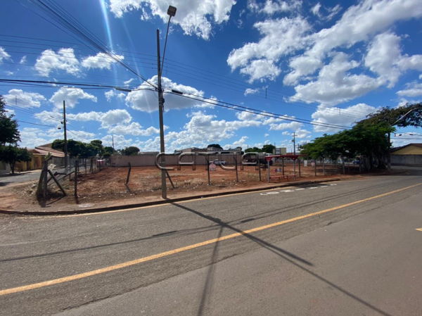 Terreno à venda -  Bairro Armindo Guazzi, Londrina Terreno à venda -  Bairro Armindo Guazzi, Londrina
