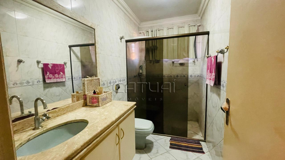 Casa à venda - Bairro Jardim Califórnia em Londrina Casa à venda - Bairro Jardim Califórnia em Londrina