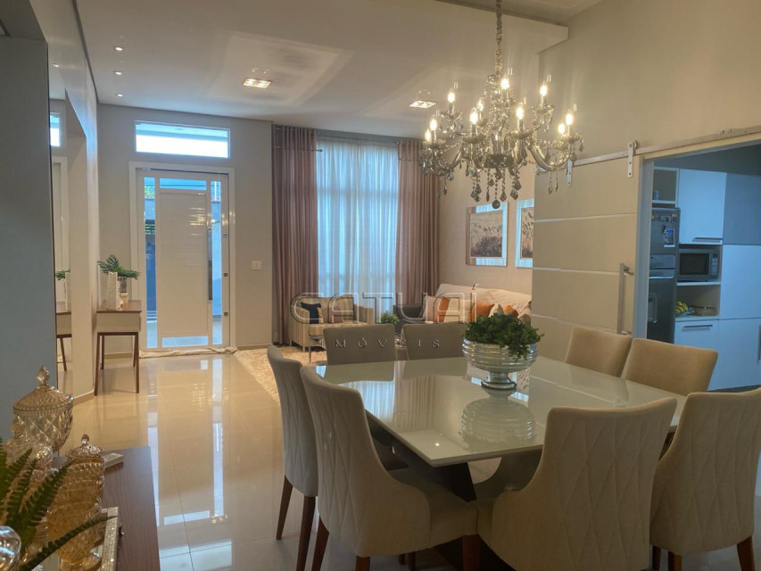 Casa à venda  - Bairro Pacaembu, Londrina Casa à venda  - Bairro Pacaembu, Londrina