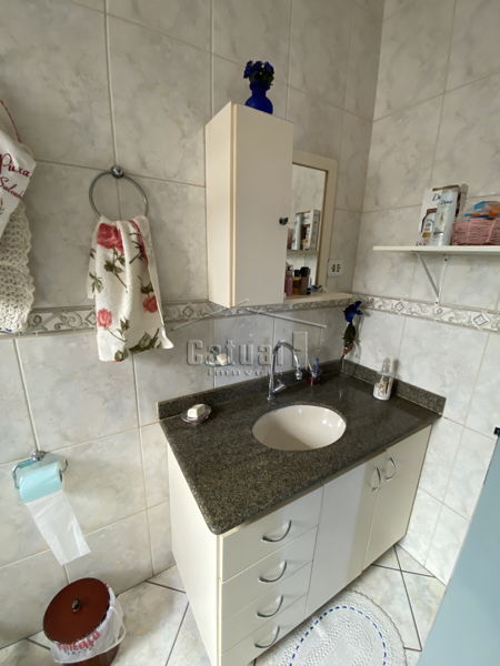 Casa à venda - Bairro Dom Pedro em Londrina Casa à venda - Bairro Dom Pedro em Londrina