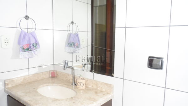 Casa à venda - Bairro Conjunto Habitacional Maria Cecília Serrano de Oliveira em Londrina Casa à venda - Bairro Conjunto Habitacional Maria Cecília Serrano de Oliveira em Londrina