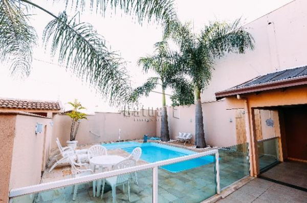 Casa à venda - Bairro Jardim Alpes em Londrina Casa à venda - Bairro Jardim Alpes em Londrina