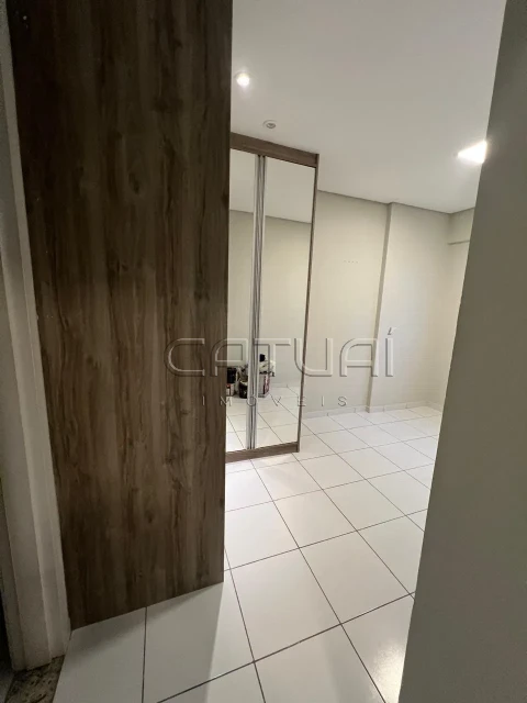 Apartamento à venda - Edifício Jardim de Ester - Vila Brasil, Londrina