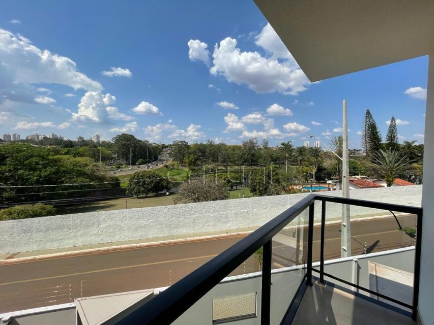 Casa Sobrado à venda - Bairro Universitário, Londrina Casa Sobrado à venda - Bairro Universitário, Londrina