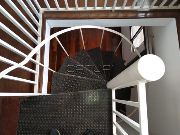 Casa à venda ou para alugar - Bairro Centro em Londrina Casa à venda ou para alugar - Bairro Centro em Londrina