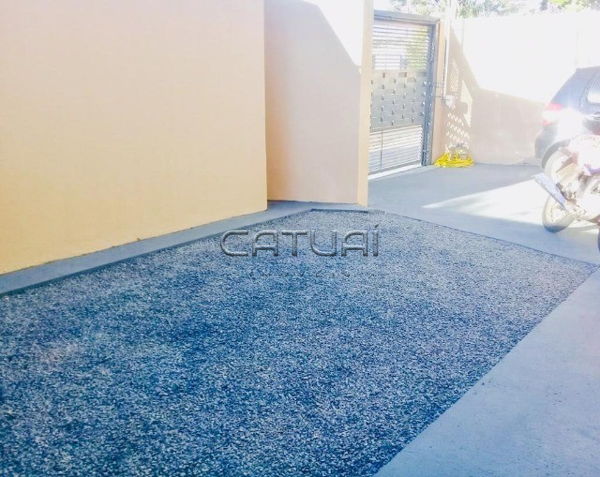 Casa à venda - Bairro Jardim Universitário em Londrina Casa à venda - Bairro Jardim Universitário em Londrina