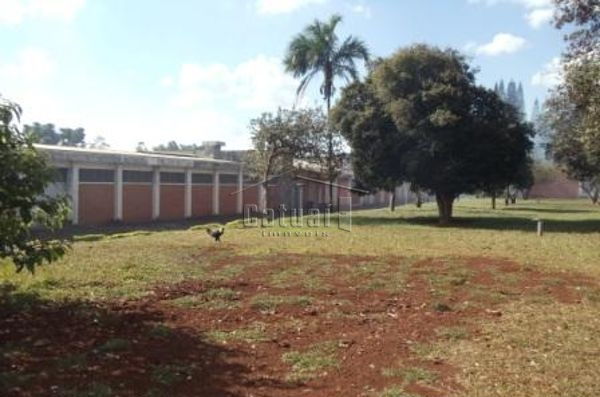 Barracao comercial com pátio e estrutura logística à venda no Jardim Rosicler, Londrina Barracao comercial com pátio e estrutura logística à venda no Jardim Rosicler, Londrina