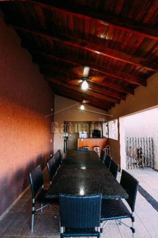 Casa à venda - Bairro Jardim Alpes em Londrina Casa à venda - Bairro Jardim Alpes em Londrina