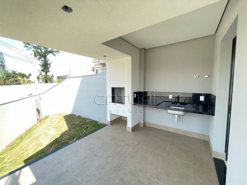 Casa Sobrado à venda - Bairro Universitário, Londrina Casa Sobrado à venda - Bairro Universitário, Londrina