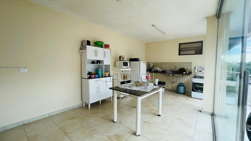 Casa à venda ou para alugar - Bairro Quebec em Londrina Casa à venda ou para alugar - Bairro Quebec em Londrina