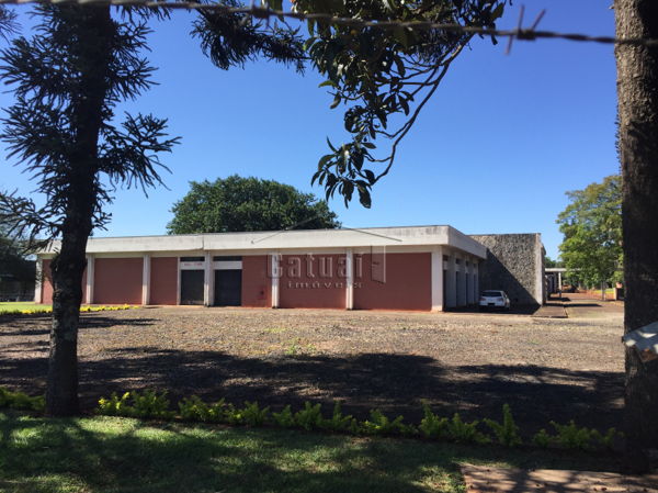 Barracao comercial com pátio e estrutura logística à venda no Jardim Rosicler, Londrina Barracao comercial com pátio e estrutura logística à venda no Jardim Rosicler, Londrina