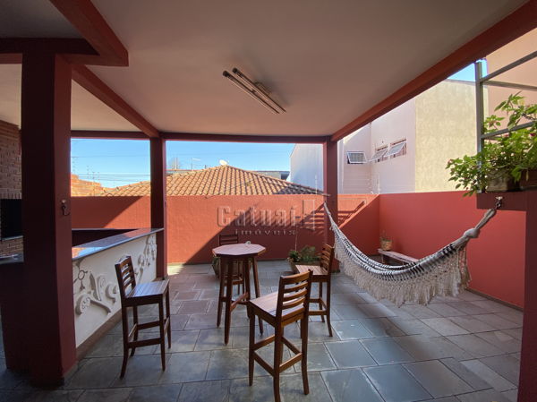 Casa à venda - Bairro Dom Pedro em Londrina Casa à venda - Bairro Dom Pedro em Londrina