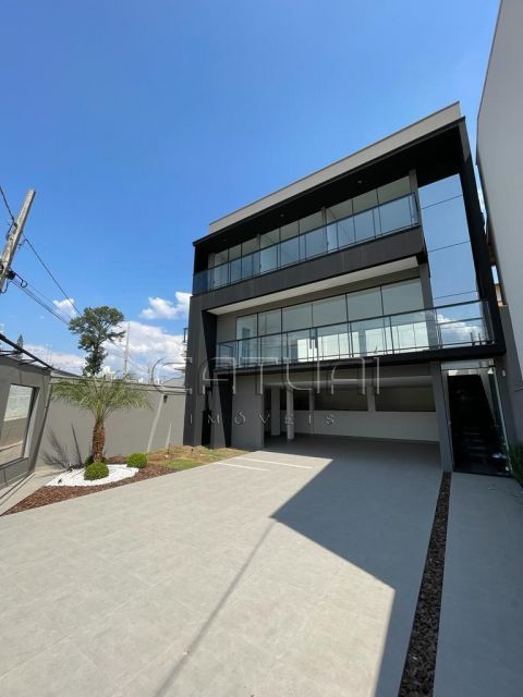 Casa Sobrado à venda - Bairro Universitário, Londrina Casa Sobrado à venda - Bairro Universitário, Londrina