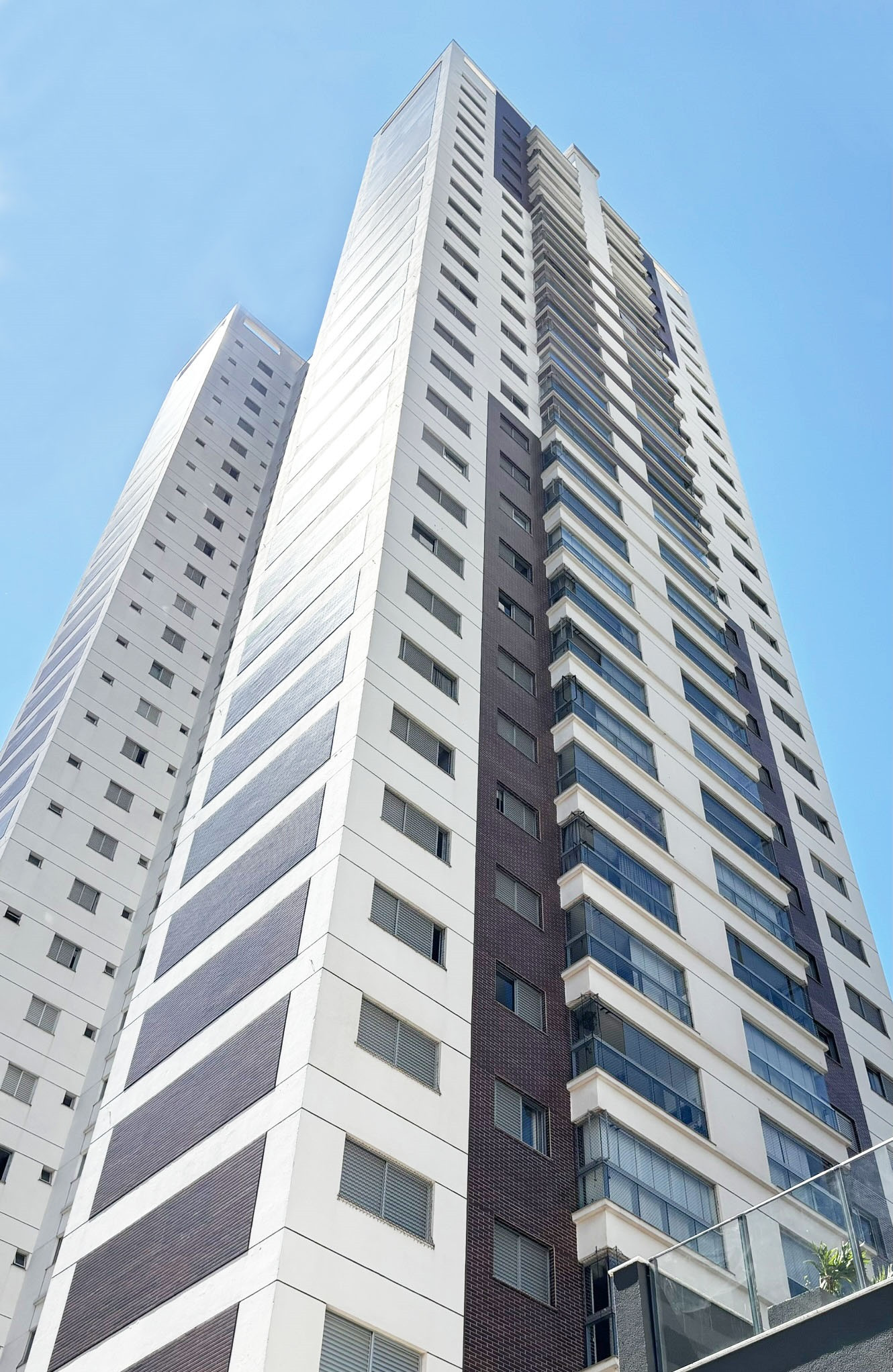 Apartamento à venda - Edifício Poty Lazzarotto - Gleba Palhano, Londrina
