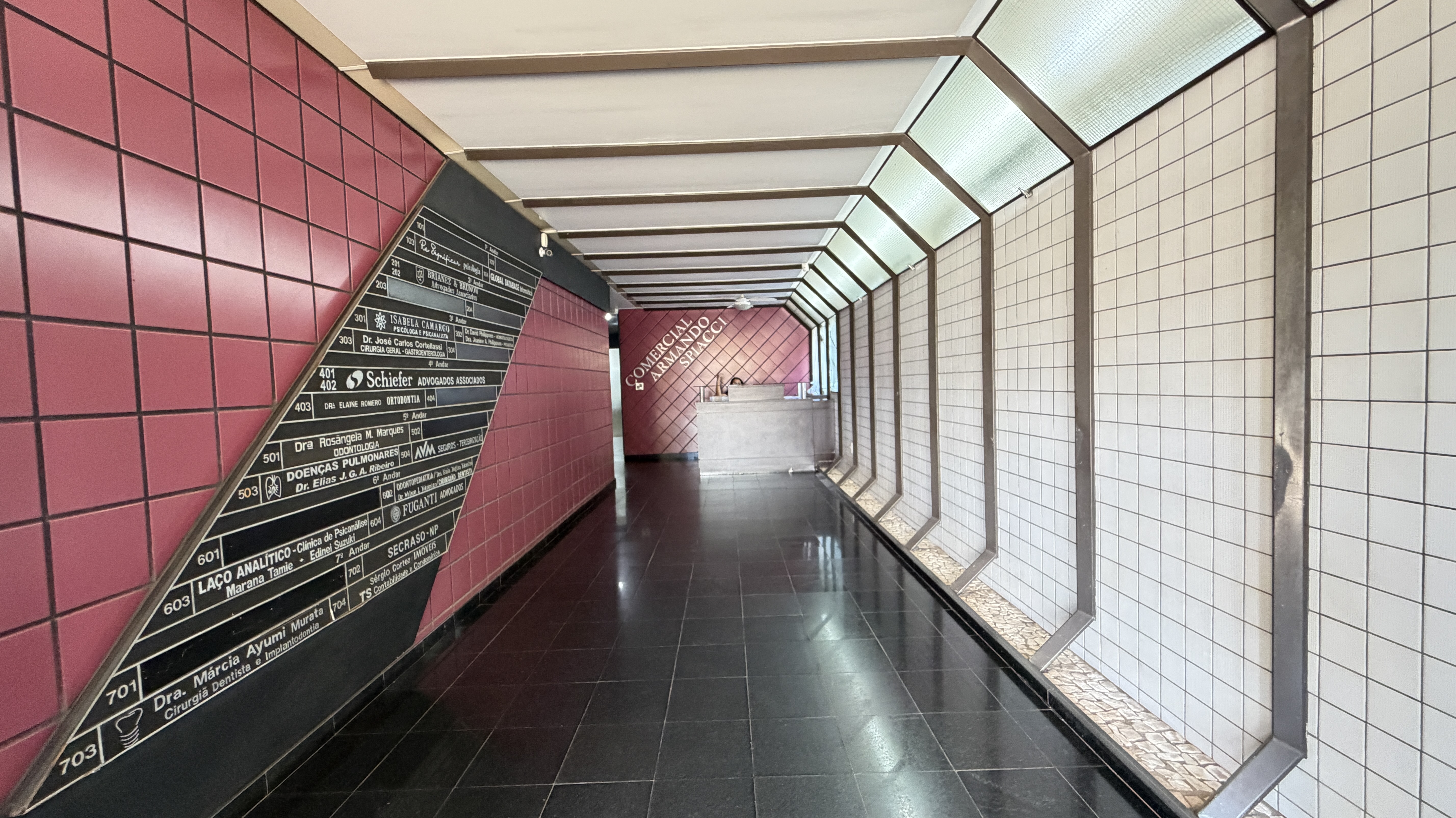 Imagens do imóveis Comercial À Venda Armando Spiacci Londrina