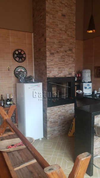 Casa à venda - Bairro Conjunto Habitacional Maria Cecília Serrano de Oliveira em Londrina Casa à venda - Bairro Conjunto Habitacional Maria Cecília Serrano de Oliveira em Londrina